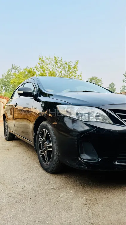 Toyota Corolla 2014 for Sale in Kot Momin Image-1