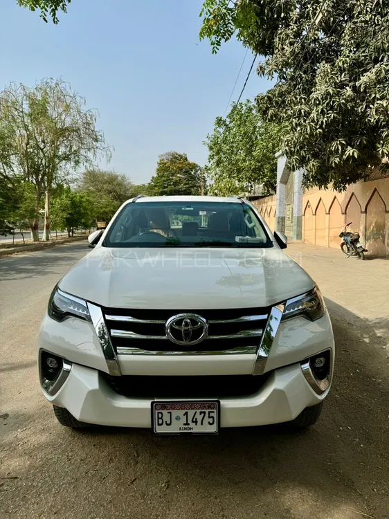 Toyota Fortuner 2021 for Sale in Karachi Image-1