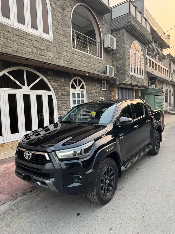 Toyota Hilux 2022 for Sale in Faisalabad Image-1