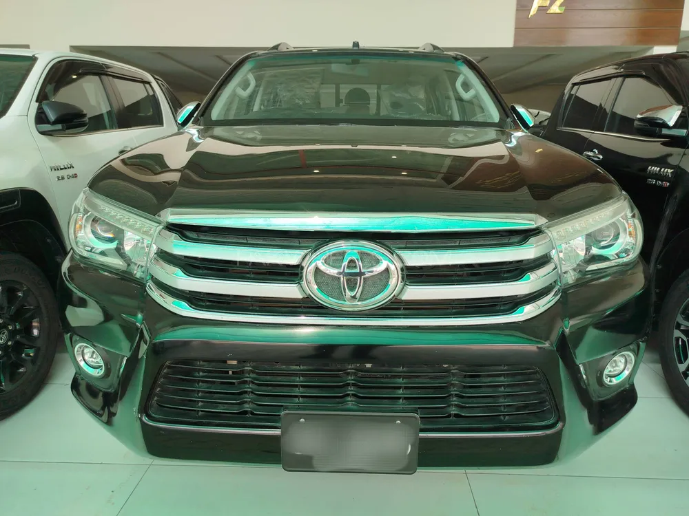 Toyota Hilux 2021 for Sale in Multan Image-1