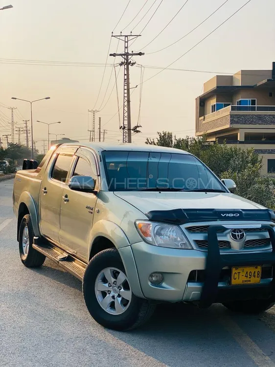 Toyota Hilux 2011 for Sale in Peshawar Image-1