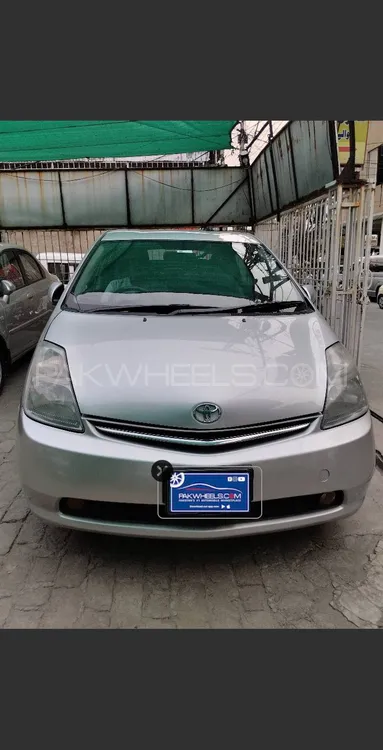 Toyota Prius 2010 for Sale in Lahore Image-1