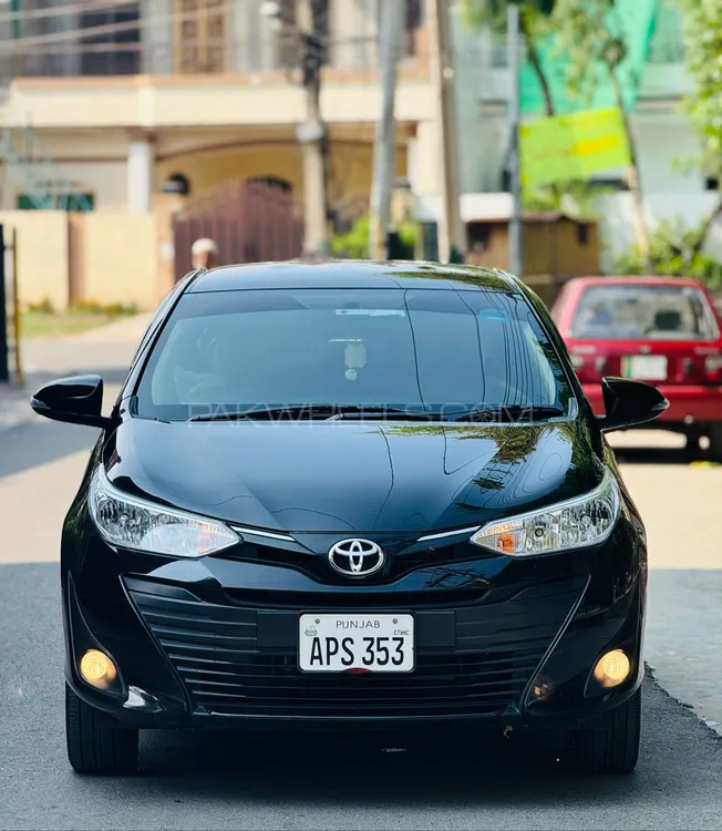 Toyota Yaris Sedan 2023 for Sale in Lahore Image-1