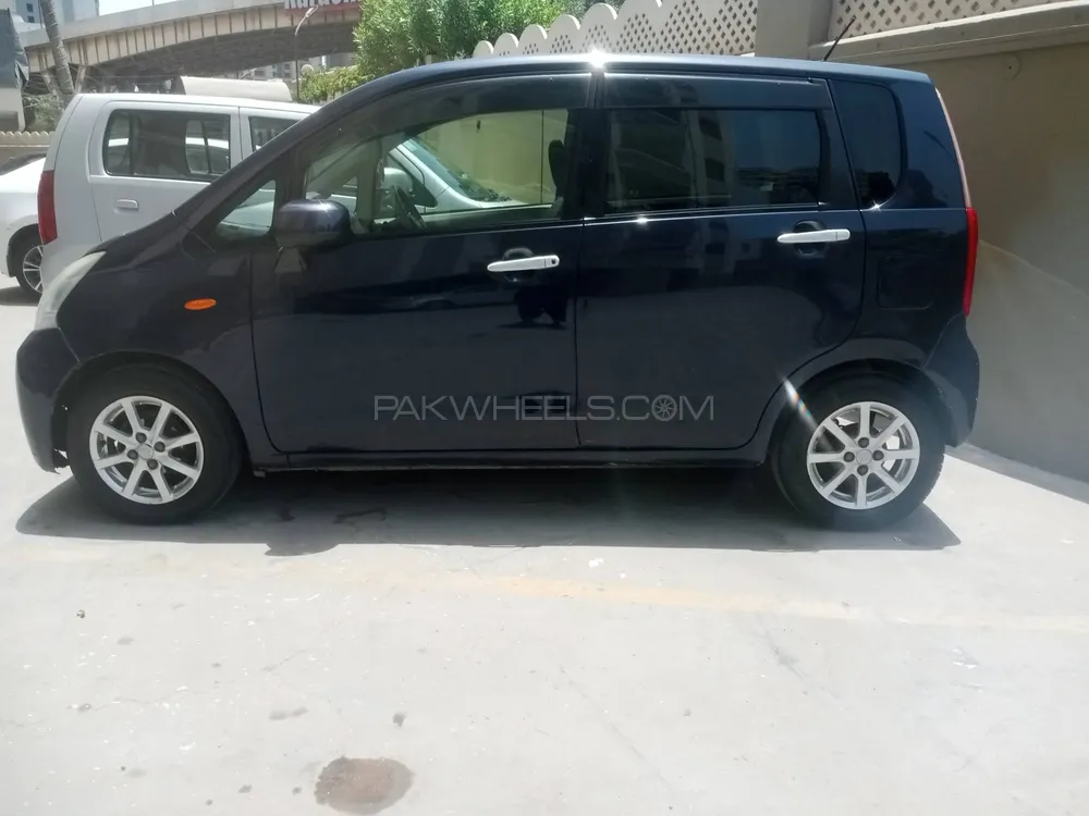 Daihatsu Move 2011 for Sale in Karachi Image-1