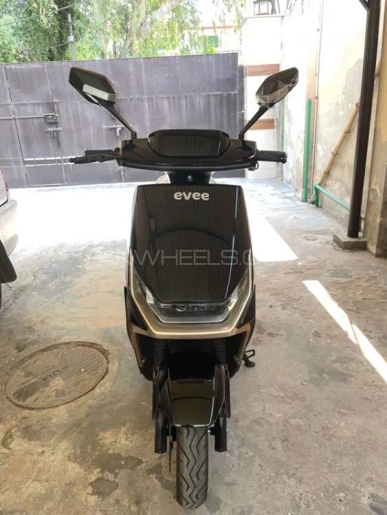 Evee Gen-Z 2025 for Sale Image-1