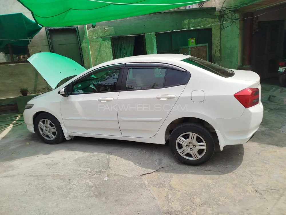 Honda City 2017 for Sale in Faisalabad Image-1