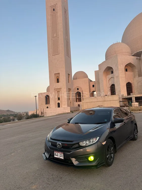 Honda Civic 2018 for Sale in Karachi Image-1