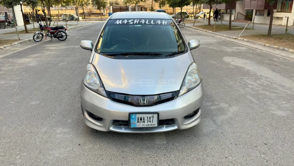 Honda Fit 2013 for Sale in Rawalpindi Image-1