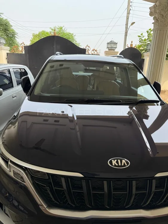 KIA Carnival 2021 for Sale in Lahore Image-1