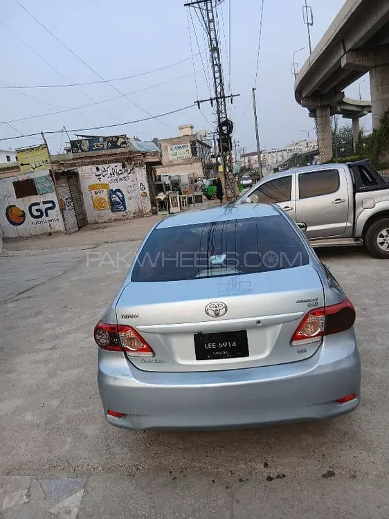 Toyota Corolla 2013 for Sale in Peshawar Image-1