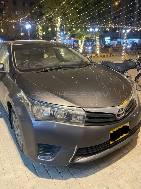 Toyota Corolla 2016 for Sale in Karachi Image-1
