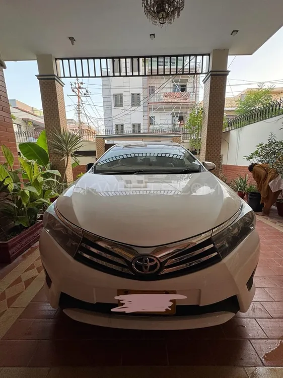 Toyota Corolla 2016 for Sale in Karachi Image-1