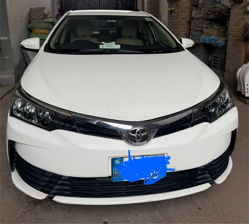 Toyota Corolla 2018 for Sale in Nowshera Image-1
