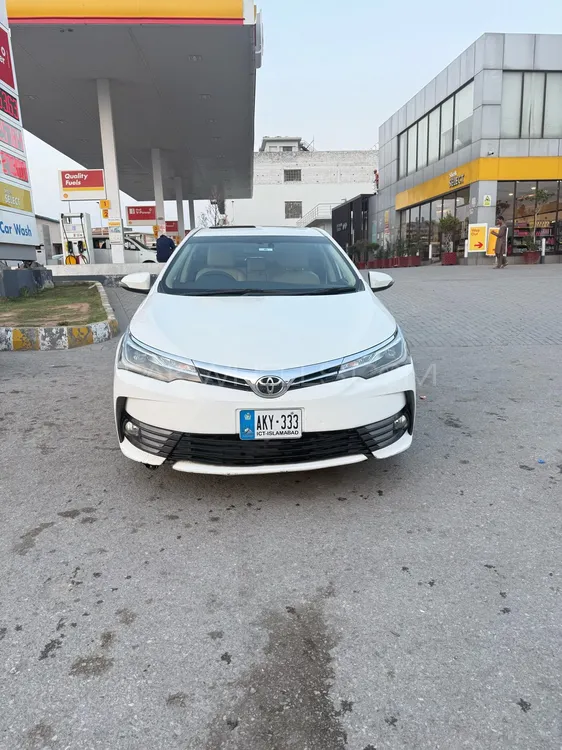 Toyota Corolla 2018 for Sale in Islamabad Image-1