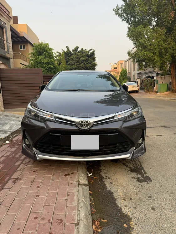 Toyota Corolla 2021 for Sale in Lahore Image-1