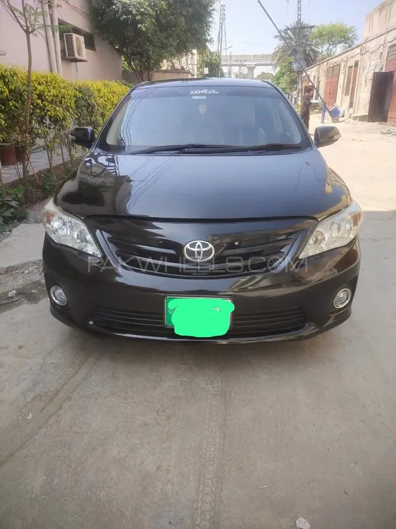 Toyota Corolla 2013 for Sale in Lahore Image-1
