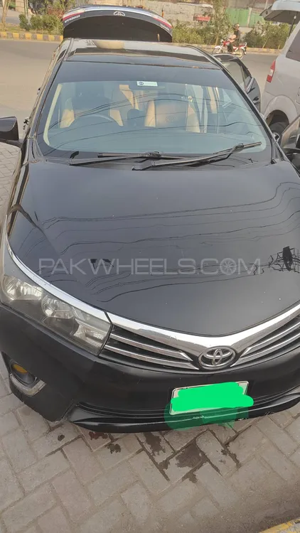 Toyota Corolla 2016 for Sale in Lahore Image-1