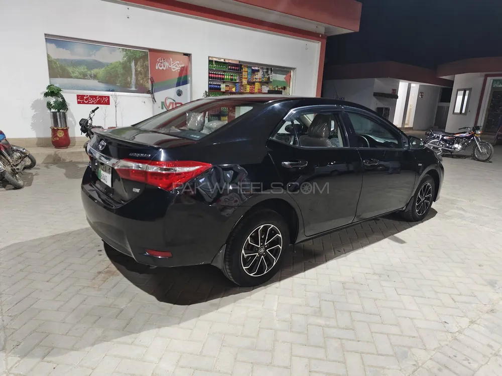 Toyota Corolla 2016 for Sale in Sialkot Image-1