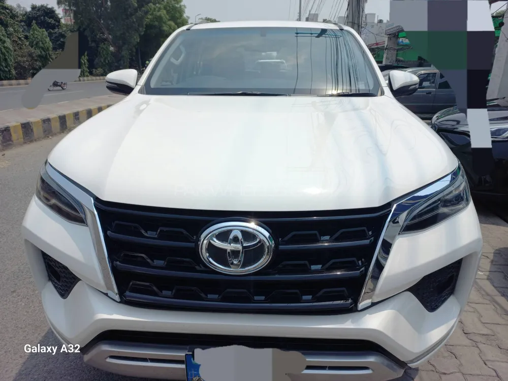 Toyota Fortuner 2021 for Sale in Lahore Image-1