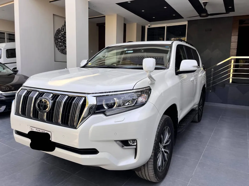 Toyota Prado 2019 for Sale in Lahore Image-1