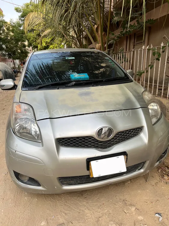 Toyota Vitz 2009 for Sale in Karachi Image-1