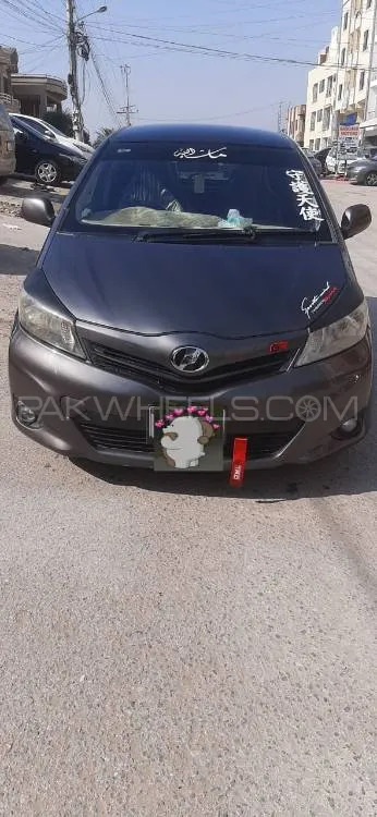 Toyota Vitz 2012 for Sale in Islamabad Image-1