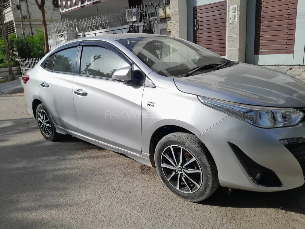 Toyota Yaris Sedan 2021 for Sale in Karachi Image-1