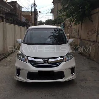 Honda Freed 2014 for Sale in Peshawar Image-1