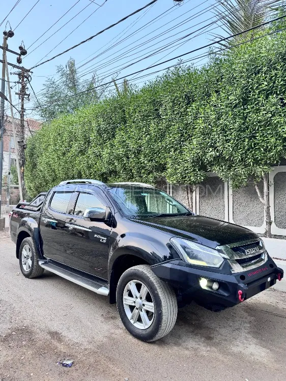 Isuzu D-Max 2020 for Sale in Karachi Image-1