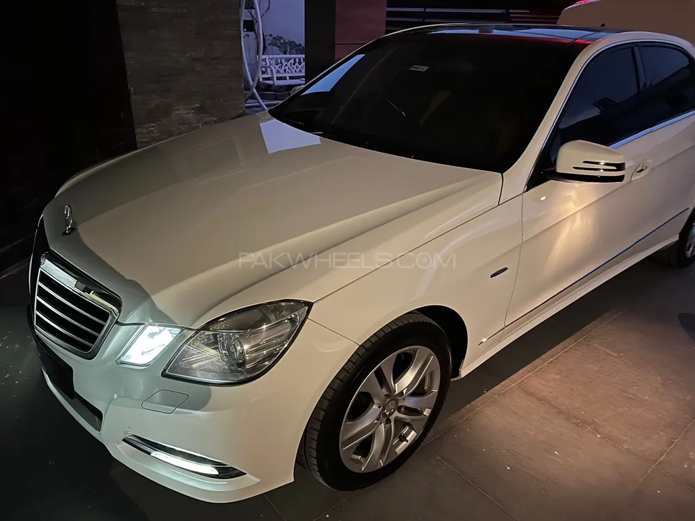 Mercedes Benz E Class 2012 for Sale in Islamabad Image-1