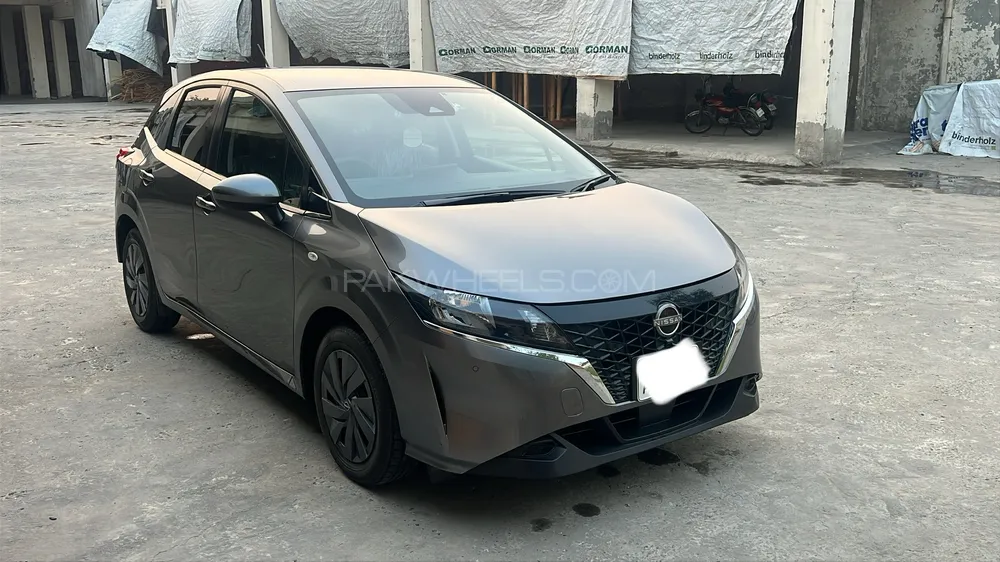 Nissan Note 2021 for Sale in Lahore Image-1