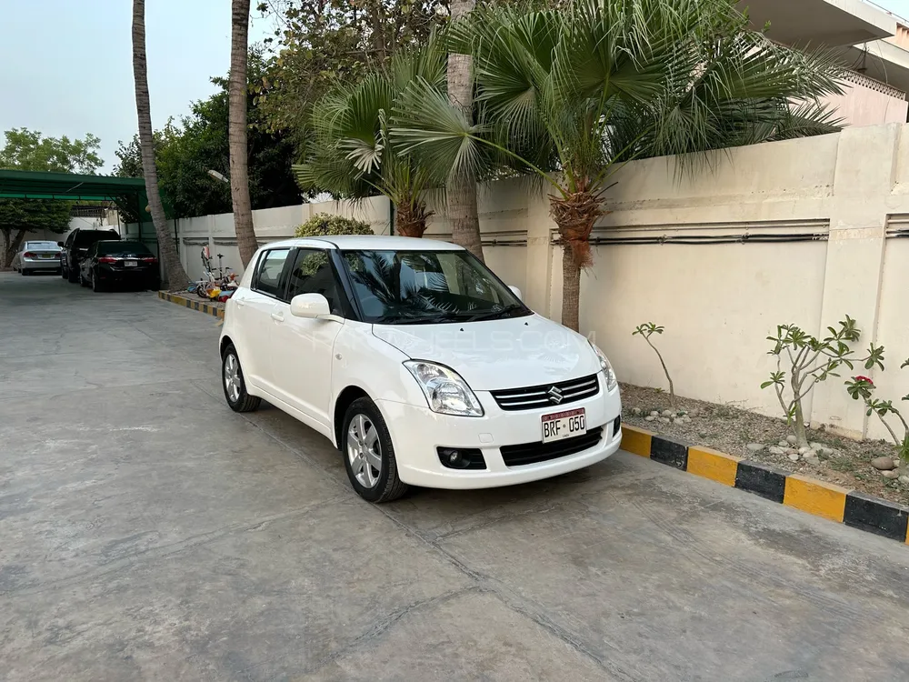 Suzuki Swift 2019 for Sale in Karachi Image-1