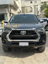 Toyota Hilux Revo V Automatic 2.8 2021 for Sale