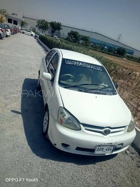 Toyota Platz 2008 for Sale in Karachi Image-1