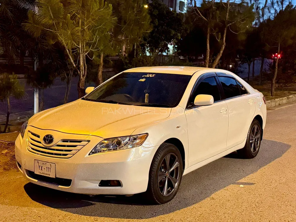 Toyota Camry 2007 for Sale in Islamabad Image-1