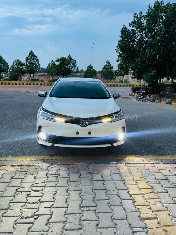 Toyota Corolla 2021 for Sale in Islamabad Image-1