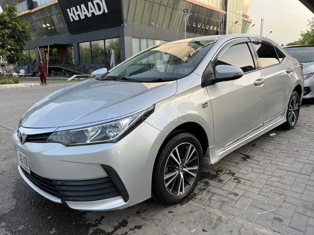 Toyota Corolla 2017 for Sale in Islamabad Image-1