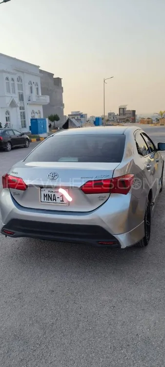 Toyota Corolla 2015 for Sale in Islamabad Image-1