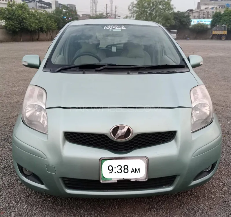 Toyota Vitz 2010 for Sale in Faisalabad Image-1