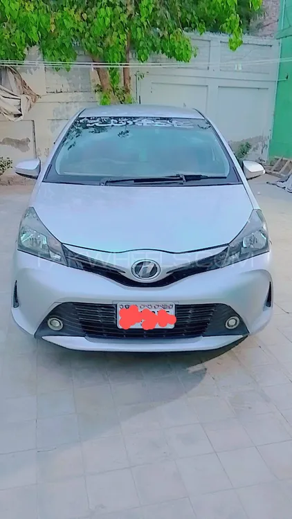 Toyota Vitz 2014 for Sale in Sukkur Image-1