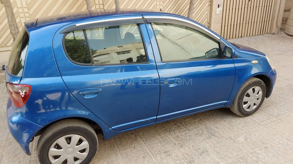 Toyota Vitz 2001 for Sale in Karachi Image-1