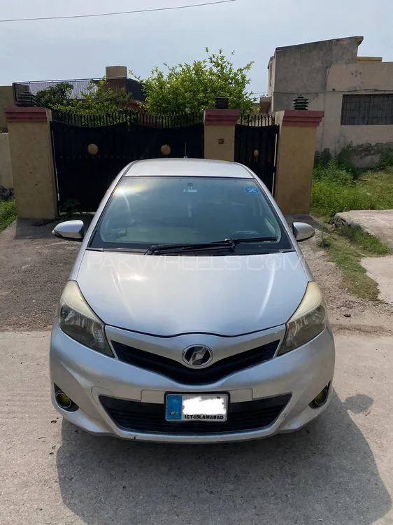 Toyota Vitz 2011 for Sale in Islamabad Image-1
