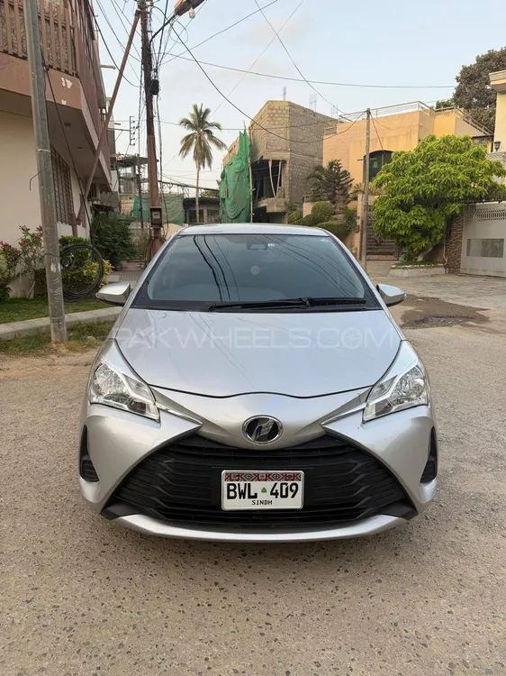 Toyota Vitz 2018 for Sale in Karachi Image-1