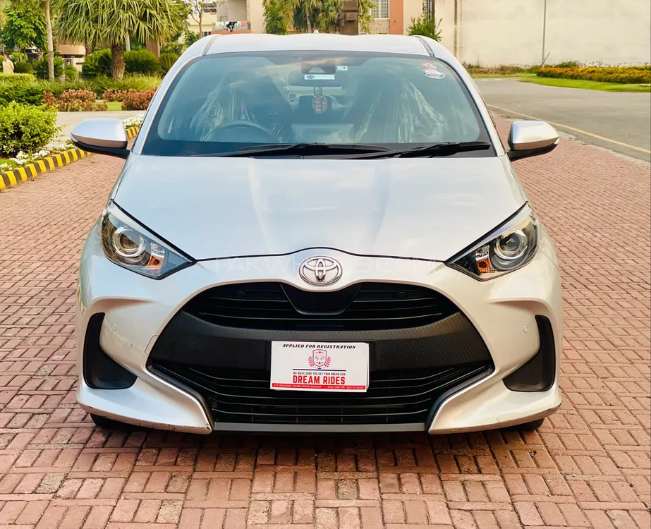 Toyota Yaris Hatchback 2021 for Sale in Sialkot Image-1