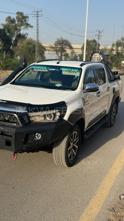 Toyota Hilux 2019 for Sale in Peshawar Image-1