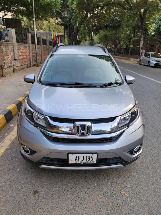 Honda BR-V 2017 for Sale in Lahore Image-1