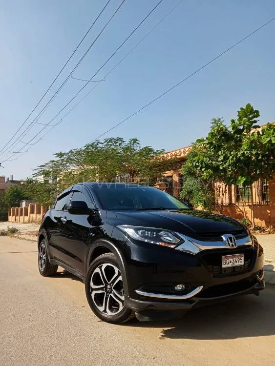 Honda Vezel 2014 for Sale in Karachi Image-1