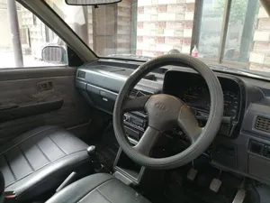 KIA Classic LX 2000 for Sale