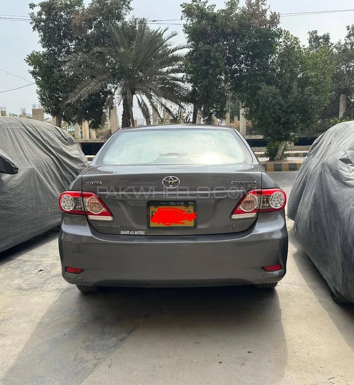 Toyota Corolla 2013 for Sale in Karachi Image-1