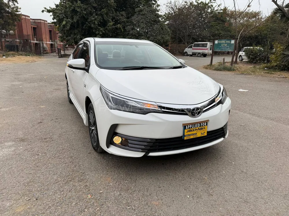 Toyota Corolla 2019 for Sale in Islamabad Image-1